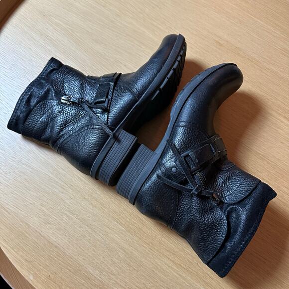 Clarks | Size 7 Riddle Avant Womens Black Leather Boot Leather Boots - Picture 8 of 8